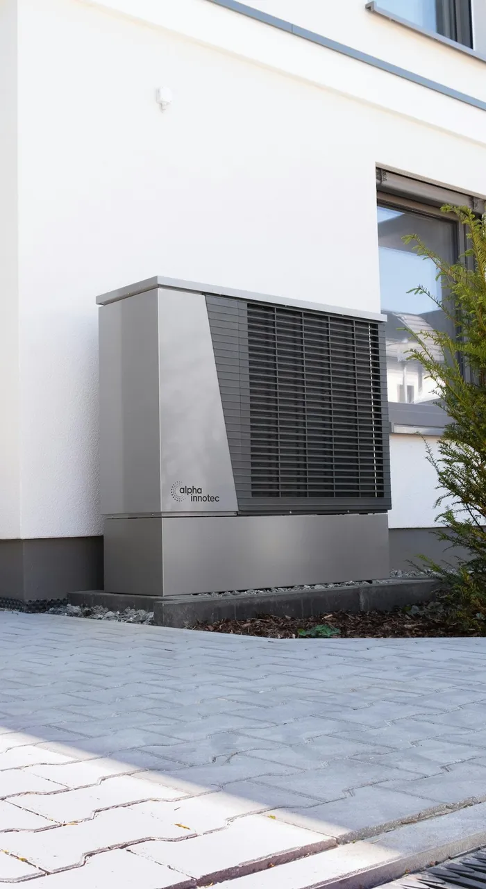 PAC air/eau en remplacement fioul — Maison individuelle · Versailles (78)
