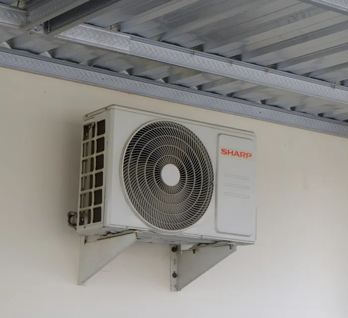 Climatisation murale réversible — Appartement · Paris (75)